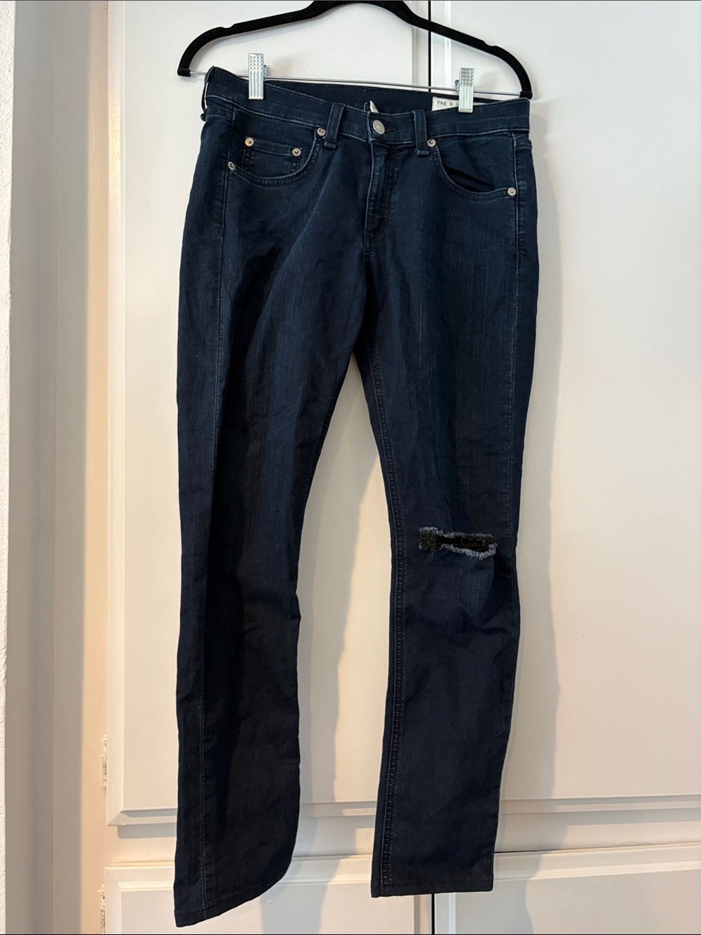 rag & bone women’s skinny  Slim Straight Dark Indigo Jeans with Knee Rip